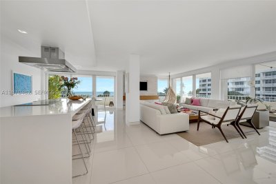 Comprar apartamento en Commodore Club South 401