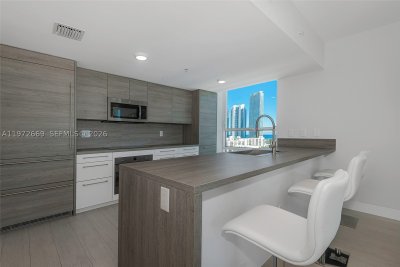 Comprar apartamento no 400 Sunny Isles 1222 SE CORN