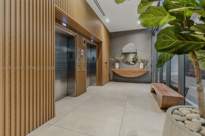 Condo for sale at Smart Brickell III 407