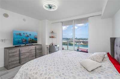 Comprar apartamento no 50 Biscayne 3106