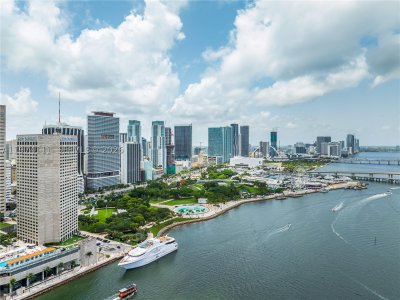 Comprar apartamento no 50 Biscayne 3106