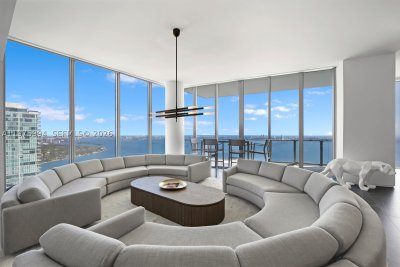Comprar apartamento en Biscayne Beach UPH-4602