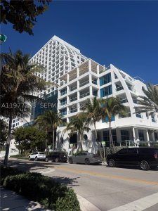 Comprar apartamento no Ritz Carlton Residences Fort Lauderdale Beach R1810