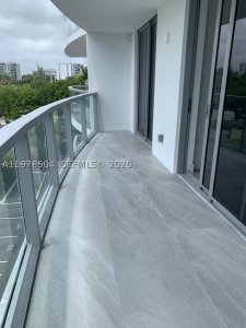 Comprar apartamento en The Highlands 403