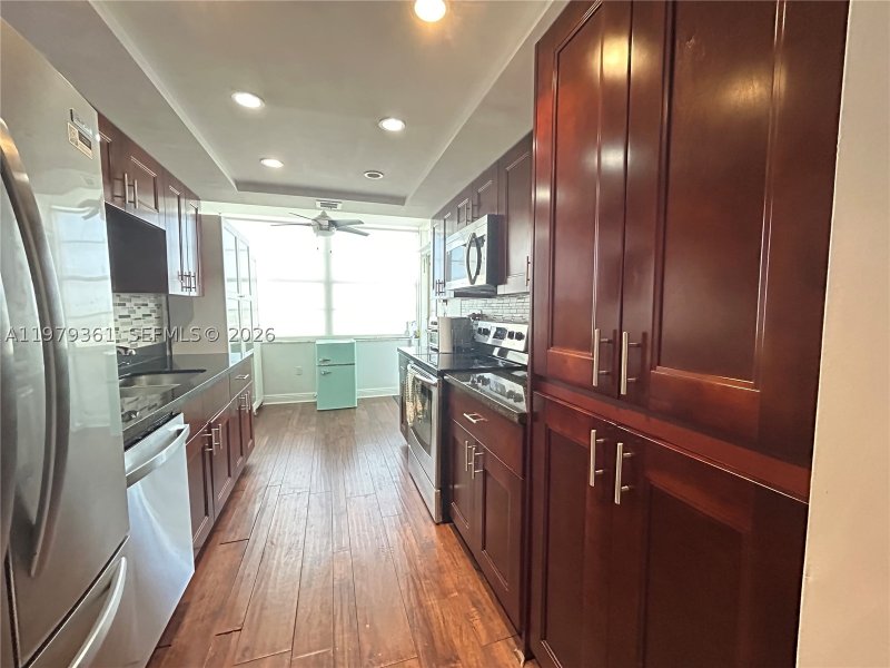 Apartment for rent at Del Prado South Tower 904