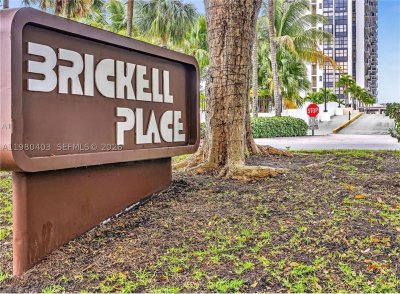 Comprar apartamento no Brickell Place B1407