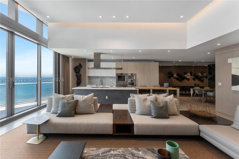 Alquiler de apartamento en Ritz Carlton Residences Sunny Isles 4802