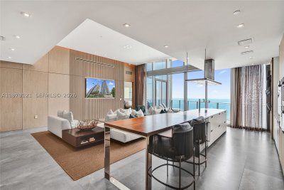 Alquiler de apartamento en Ritz Carlton Residences Sunny Isles 4802