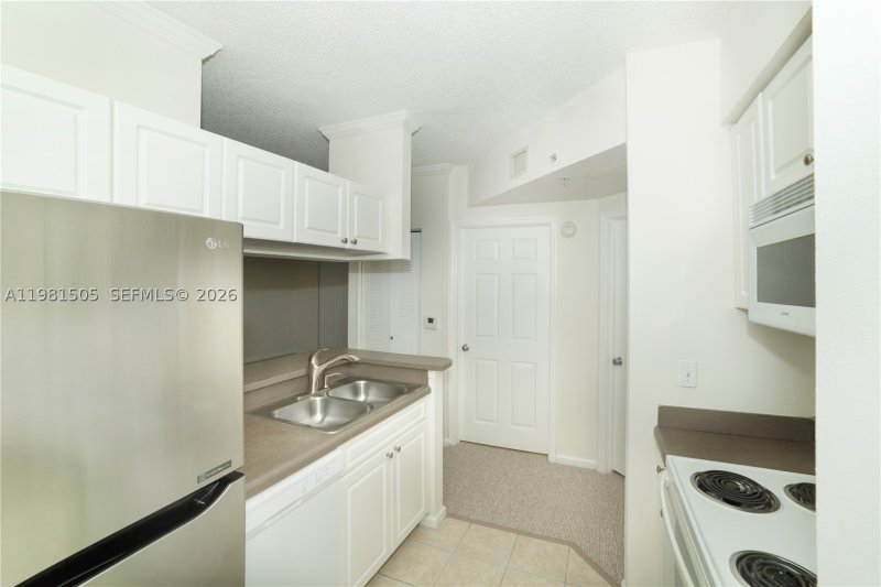 Alquiler de apartamento en Porto Bellagio 4203