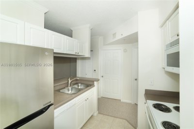 Alquiler de apartamento en Porto Bellagio 4203