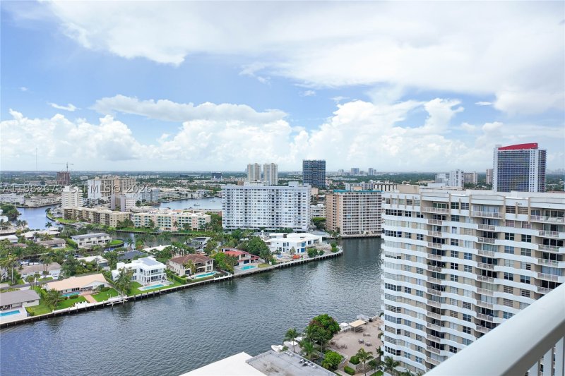 Apartment for rent at The Hemispheres 22E