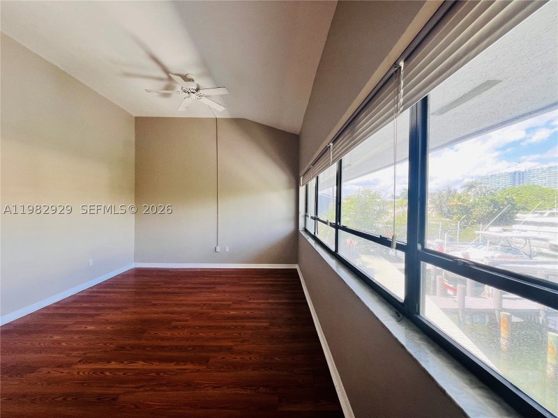 Apartment for rent at Poinciana Island 603