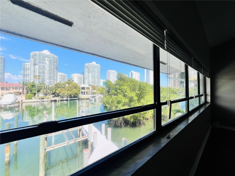 Apartment for rent at Poinciana Island 603