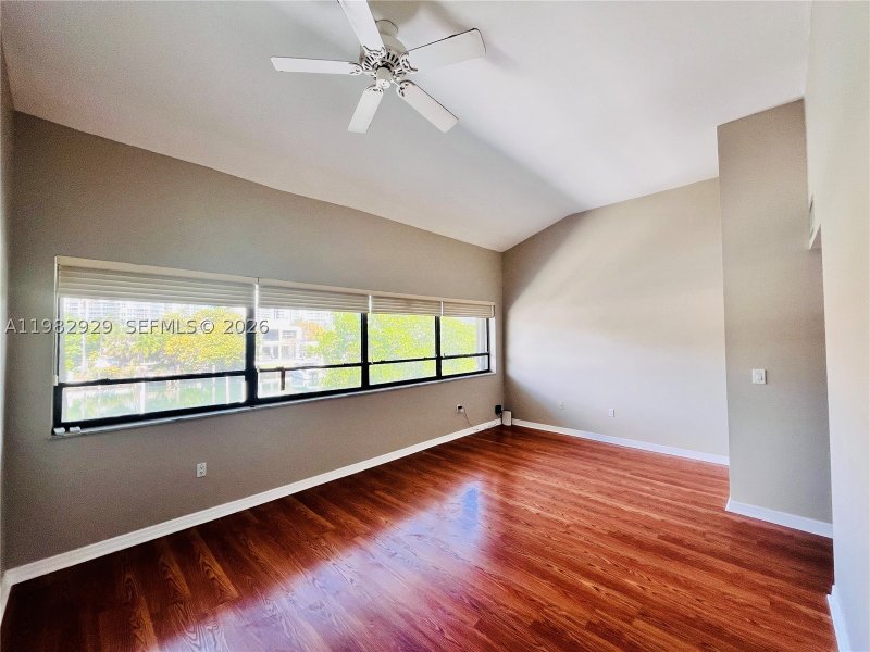 Apartment for rent at Poinciana Island 603