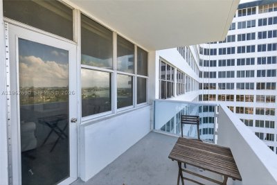 Aluguel de apartamento no Parkview Point 8J