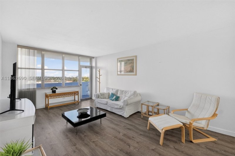 Apartment for rent at Parkview Point 8J