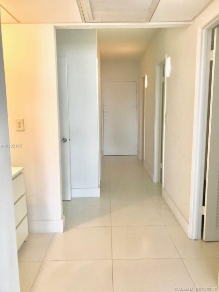 Comprar apartamento no Ocean View 901