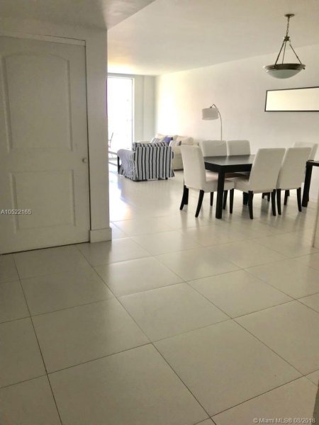 Comprar apartamento no Ocean View 901