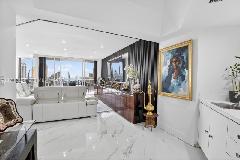 Comprar apartamento en 4000 Williams Island 2301