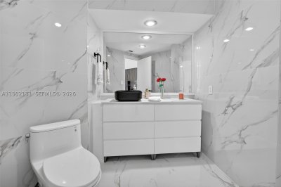 Comprar apartamento no 4000 Williams Island 2301