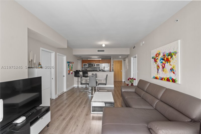 Condo for sale at Vizcayne Everglades On The Bay 2410