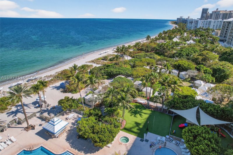 Condo for sale at Grand Bay Tower 801