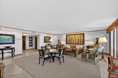 Comprar apartamento en Grand Bay Tower 801