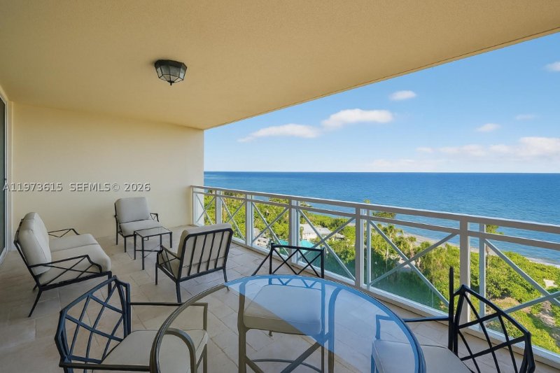 Condo for sale at Grand Bay Tower 801
