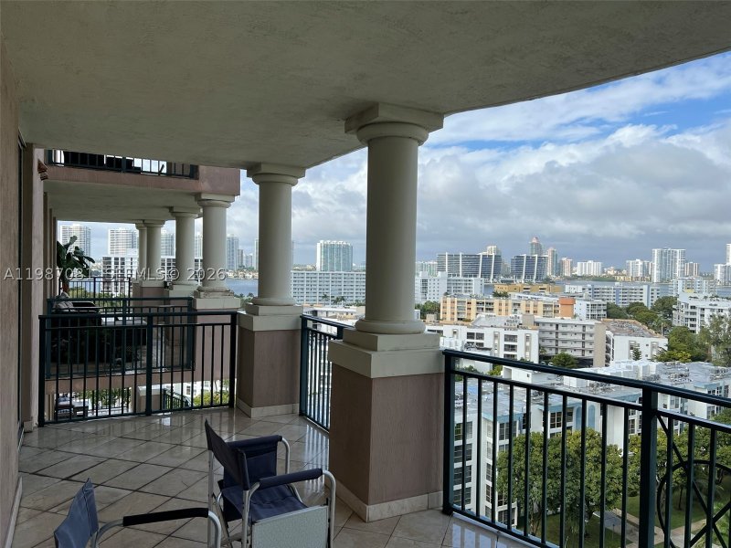 Alquiler de apartamento en King David 1207