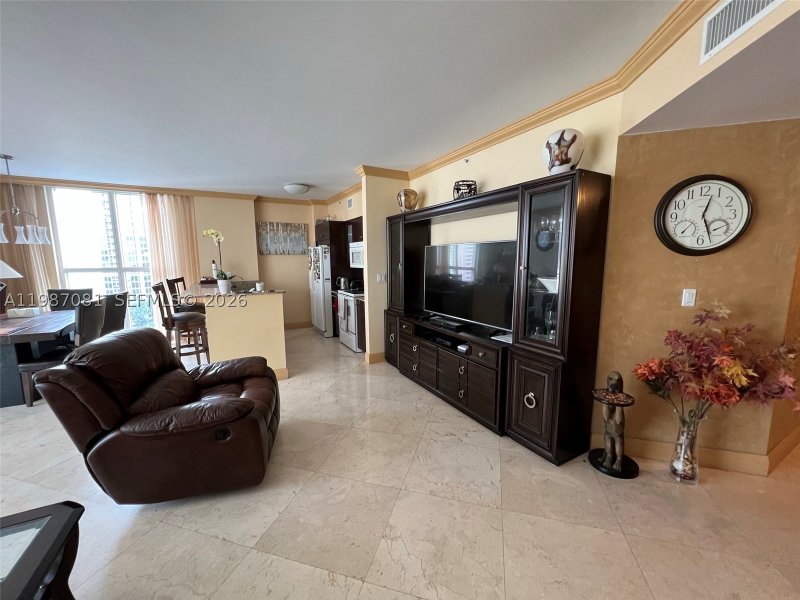 Alquiler de apartamento en King David 1207