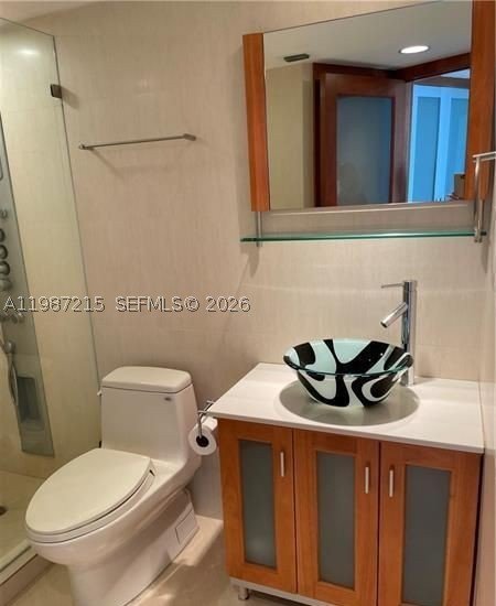 Comprar apartamento en Mystic Pointe 300 1404