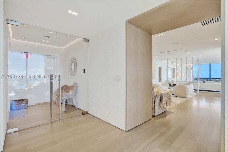 Condo for sale at Elysee Miami 3801