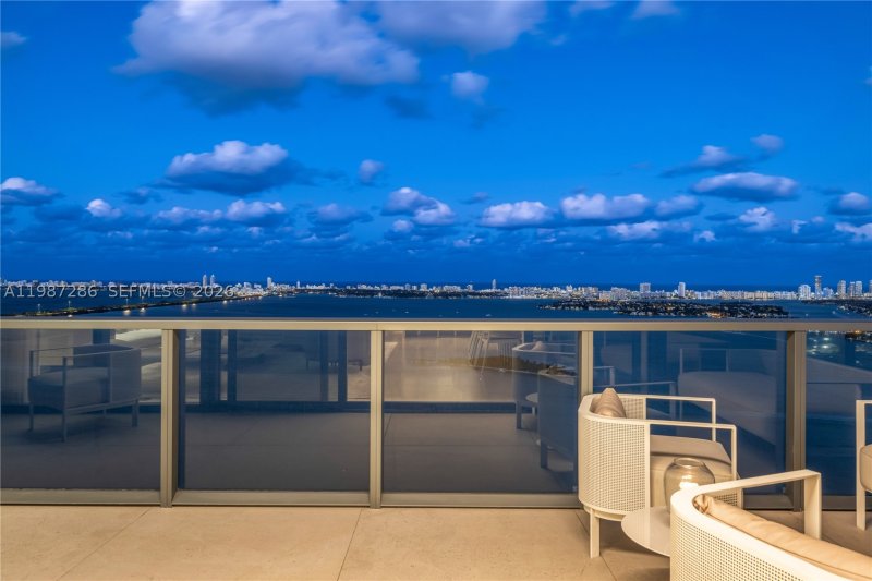 Condo for sale at Elysee Miami 3801