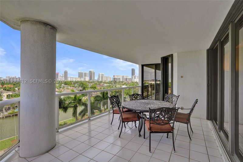 Condo for sale at Harbor Tower at Waterways 702