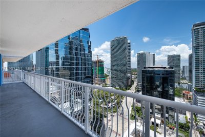 Comprar apartamento en The Club At Brickell Bay 2824