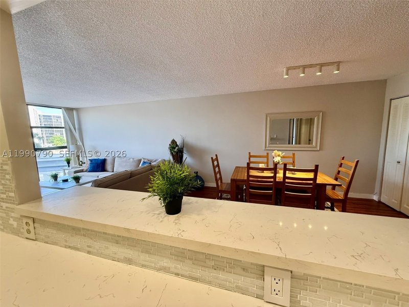 Comprar apartamento no 200 Leslie 425