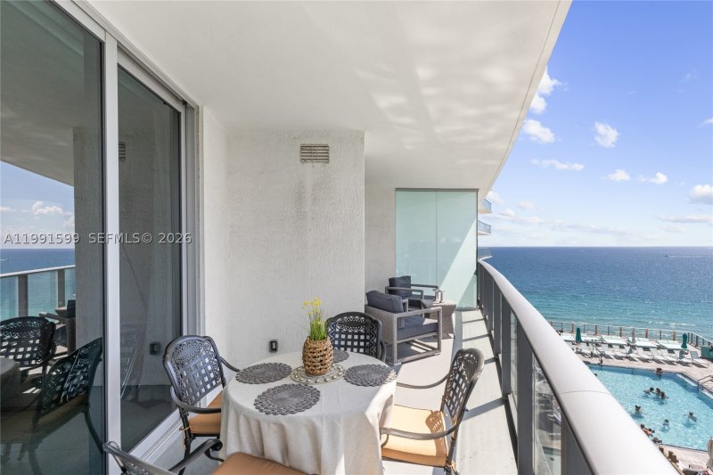 Condo for sale at Hyde Beach Resort Hollywood 1107