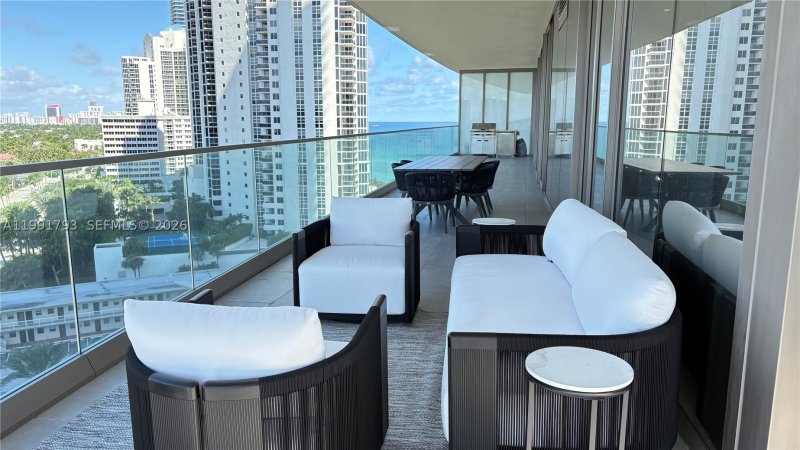 Alquiler de apartamento en Residences by Armani / Casa 905