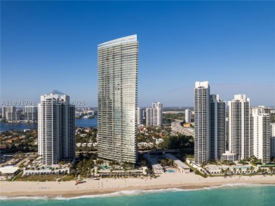 Alquiler de apartamento en Residences by Armani / Casa 905