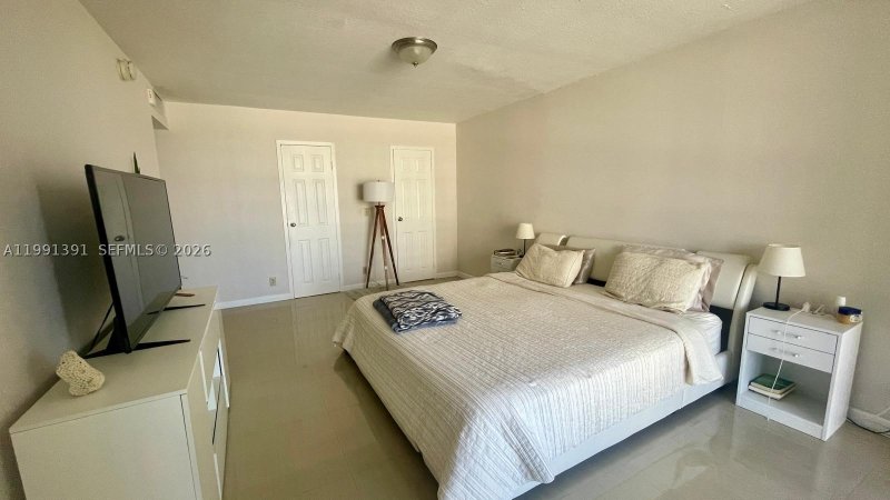 Apartment for rent at Avant Garde 405W