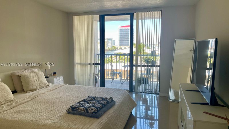 Apartment for rent at Avant Garde 405W