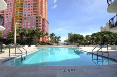 Comprar apartamento en Tradewinds by the Sea 505