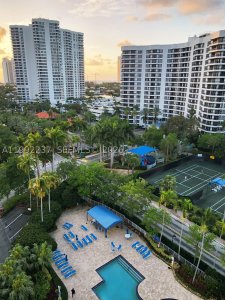 Mystic Pointe 400 Apt #1201
