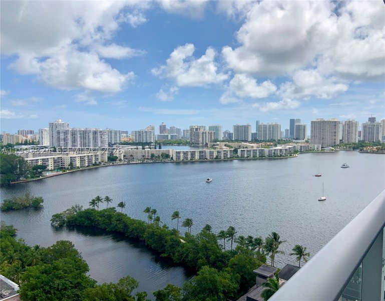 Condo for sale at Marina Palms Yacht Club 1602