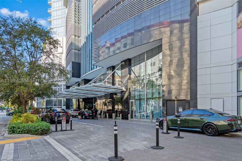 Condo for sale at Paramount Miami WorldCenter 1205