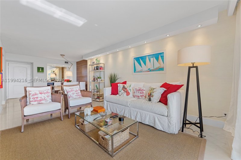 Condo for sale at Arlen House 507