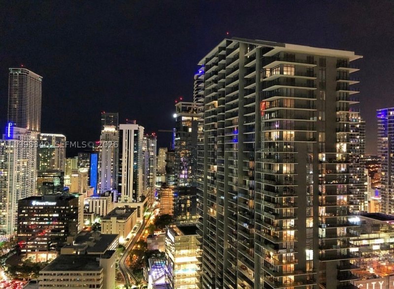 Alquiler de apartamento en Brickell on the River North 1402