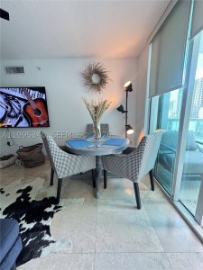 Aluguel de apartamento no Brickell on the River North 1402