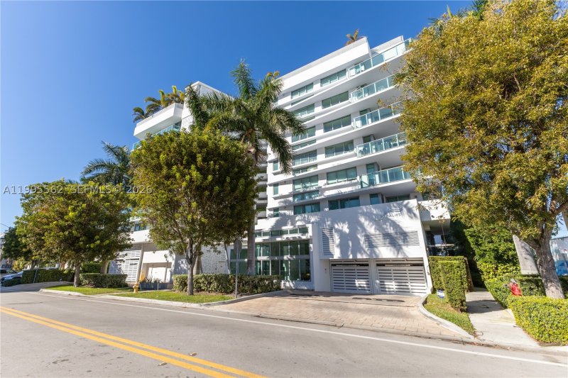 Apartment for rent at The Palms Residences 601