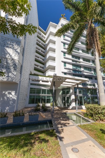 Apartment for rent at The Palms Residences 601